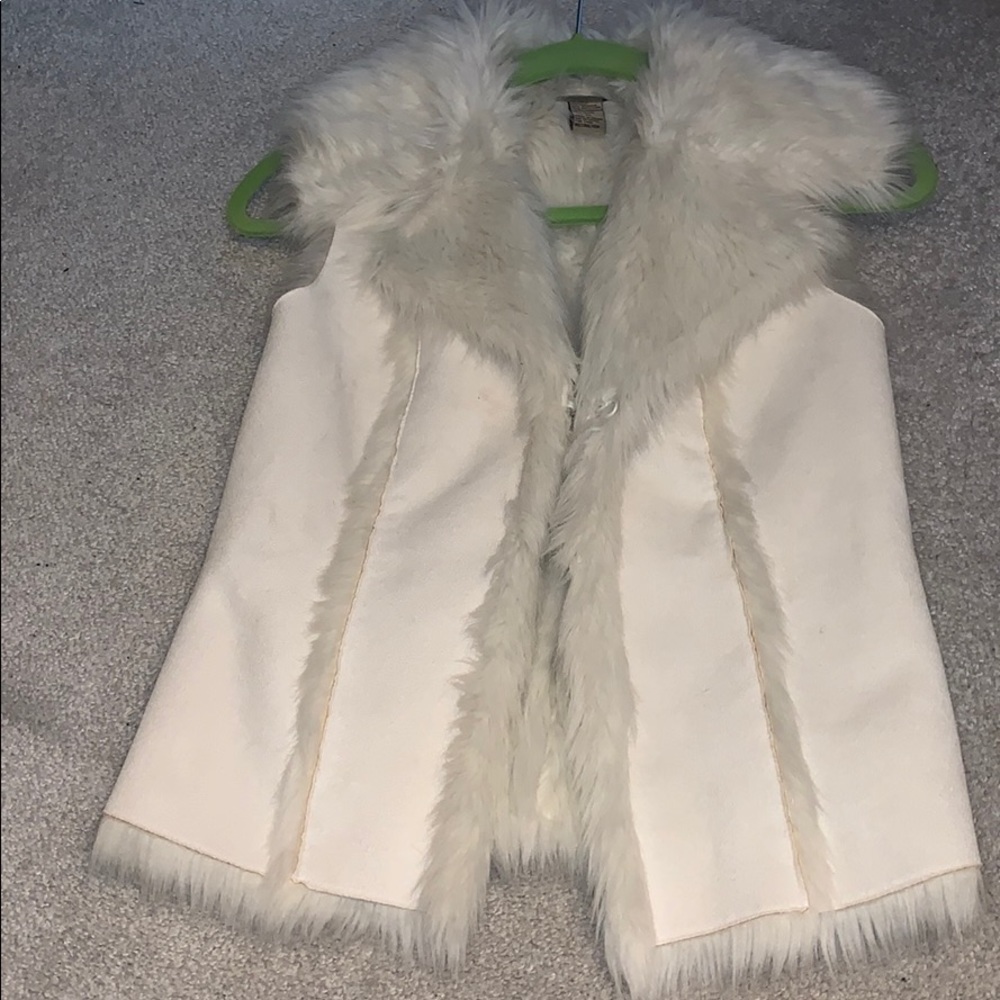 Vest - Picture 2 of 3